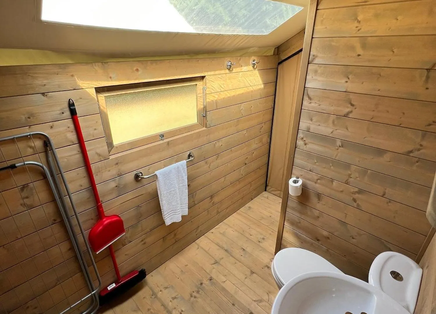 Luxury tent Glamping Camping Rivabella Lecco Italy