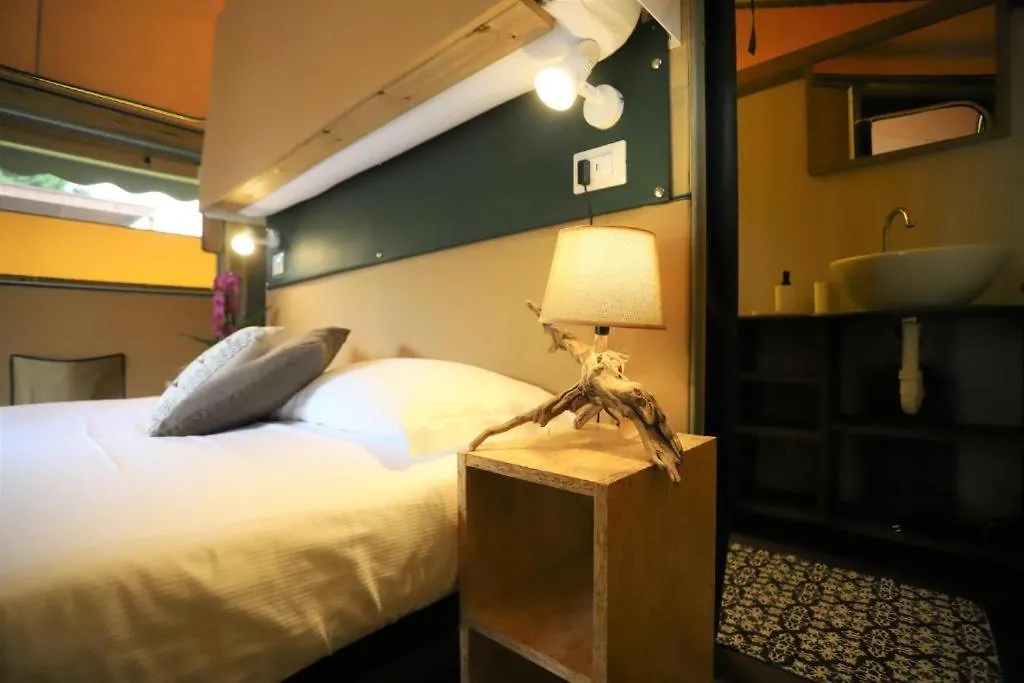 Glamping Camping Rivabella Lecco Luxury tent